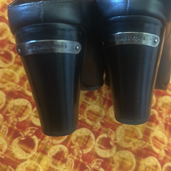 Michael Kors Shoes Closed Toe heel Size 7.5M - Picture 3 of 15